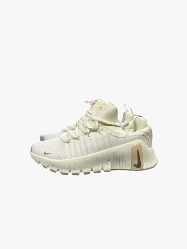 Nike Free Metcon 6 color crema - zapatillas unisex entrenamiento y uso casual